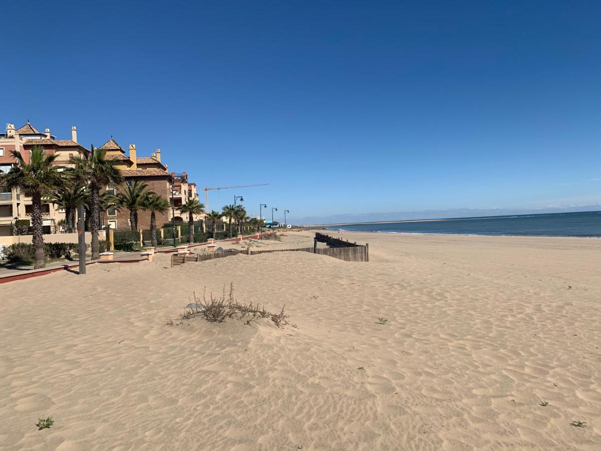 Primera Linea De Playa Con Vistas Al Mar Исла-Канела Экстерьер фото